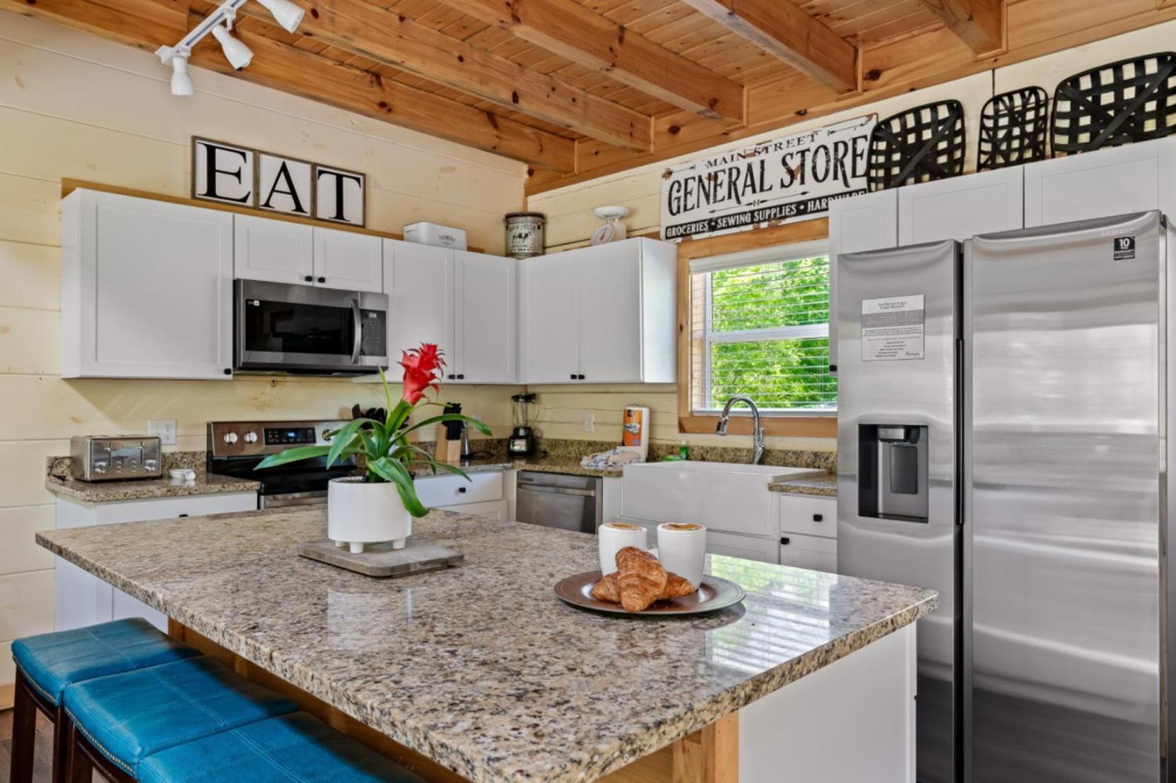 Countryside Comfort By Ghosal Luxury Lodging Sevierville Exterior photo